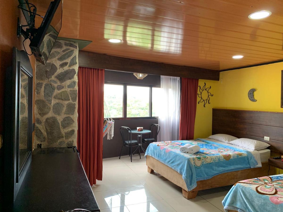 Cabinas Vista Al Golffo Monteverde Eksteriør bilde