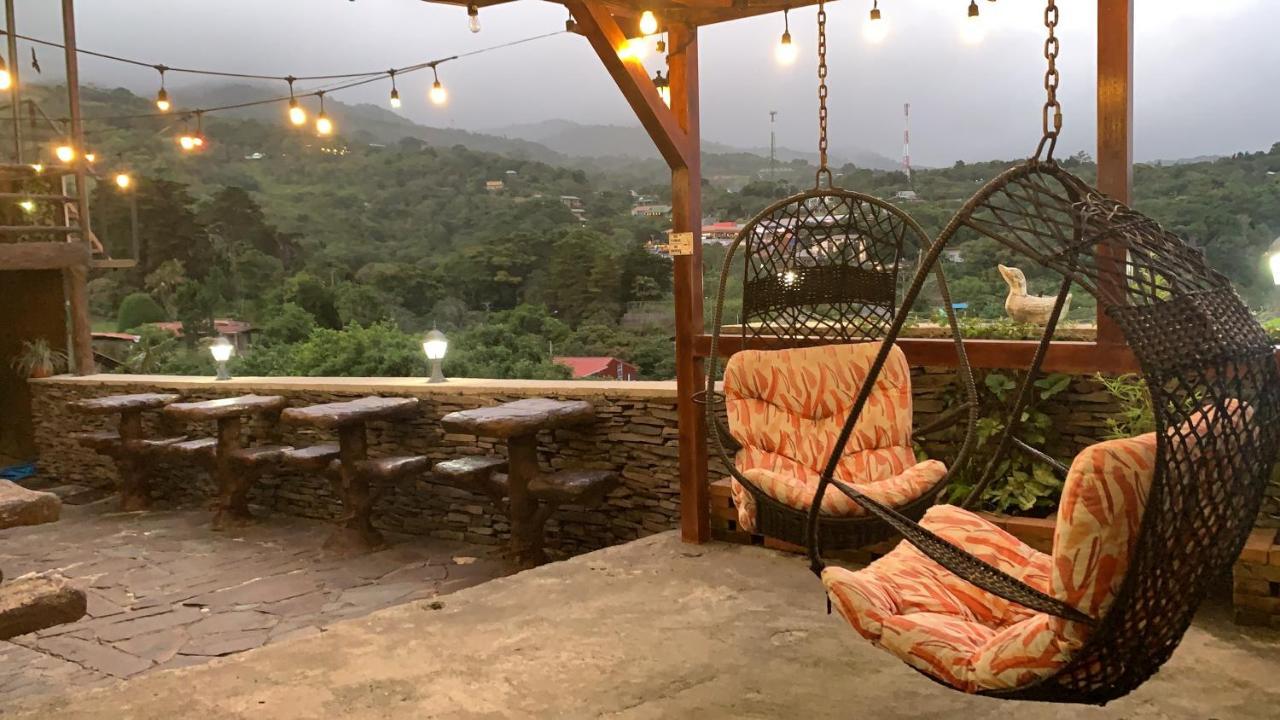 Cabinas Vista Al Golffo Monteverde Eksteriør bilde