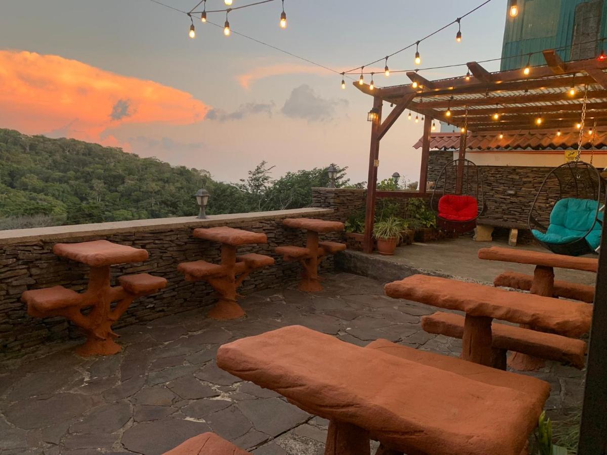 Cabinas Vista Al Golffo Monteverde Eksteriør bilde