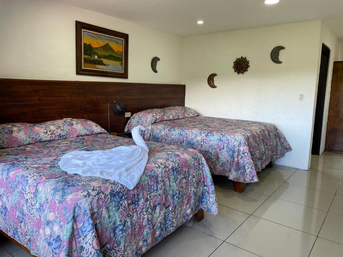 Cabinas Vista Al Golffo Monteverde Eksteriør bilde